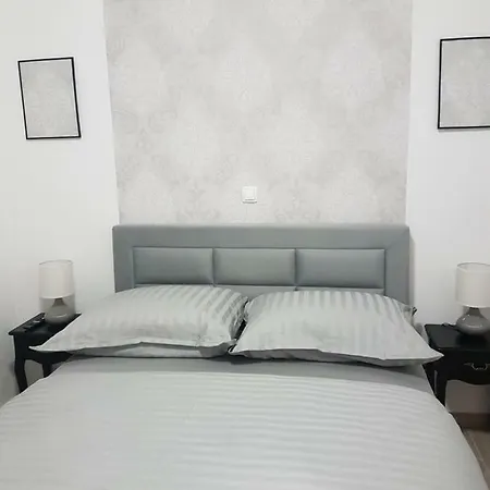 Apartment I Big Hill